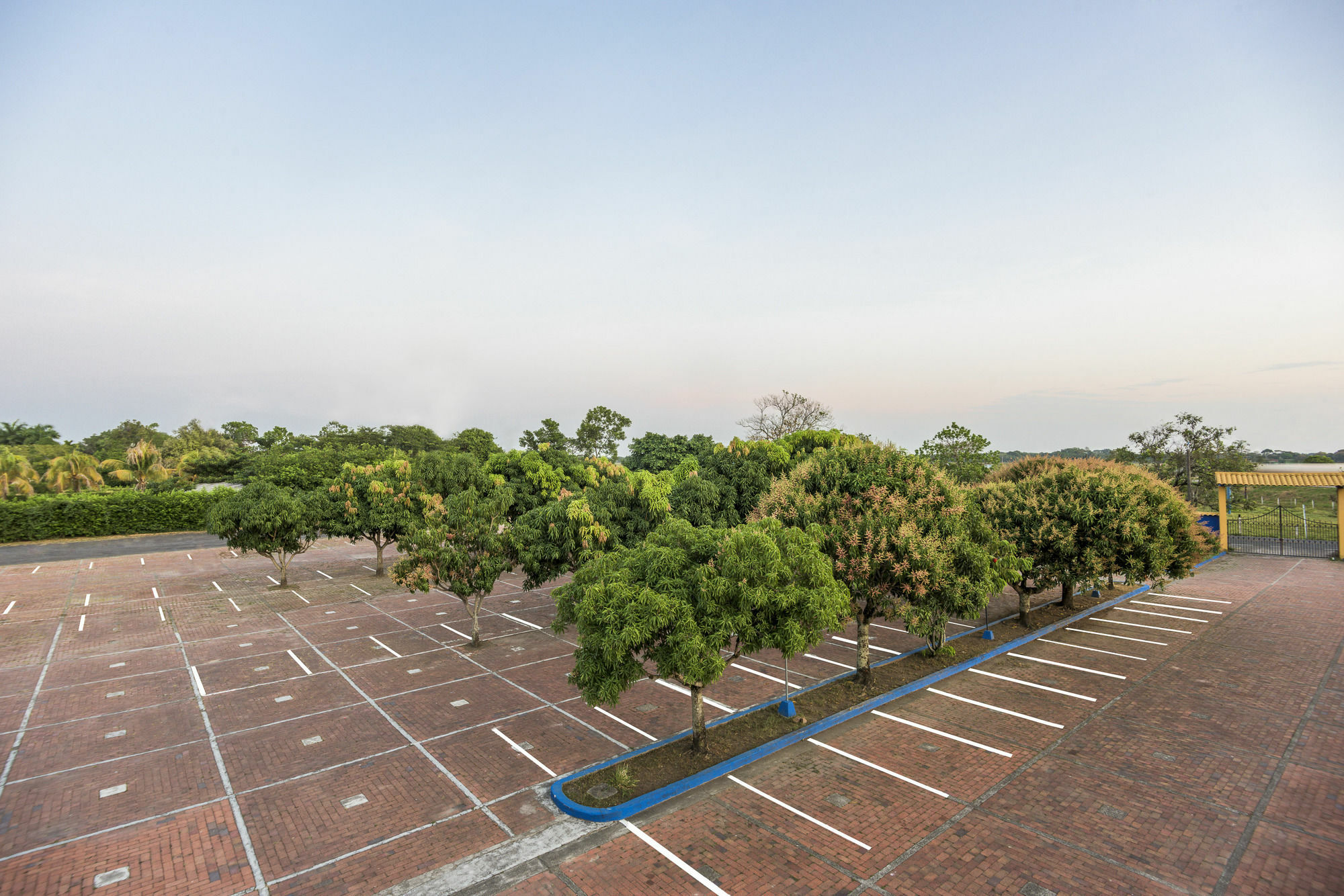 Hotel Sunrise By Hype Apiay Exterior photo
